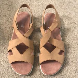 Women’s brown leather sandals . Size 10